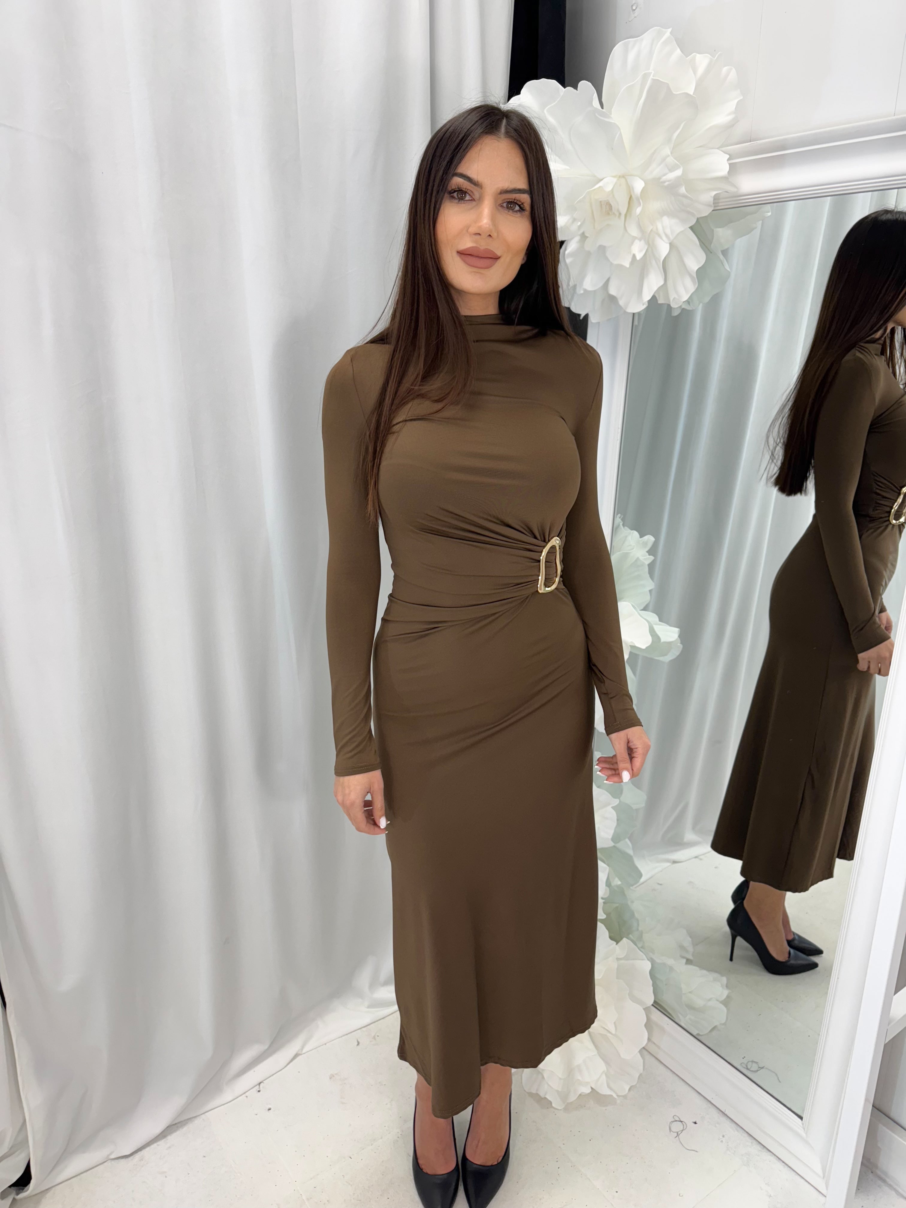 DRESS Eliz with gold buckle accent – 24 DELUXE